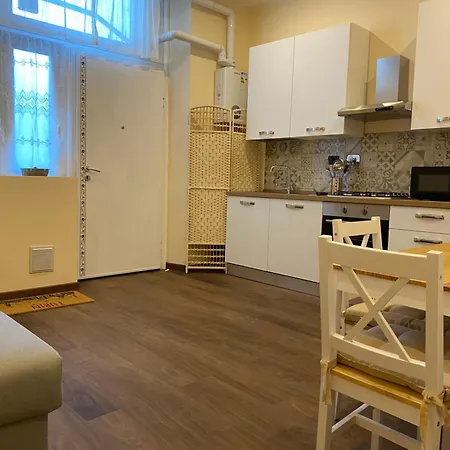 Piano Terra Con Idromassaggio Parco Dora-daniele's House Turín