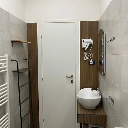 Piano Terra Con Idromassaggio Parco Dora-daniele's House アパート